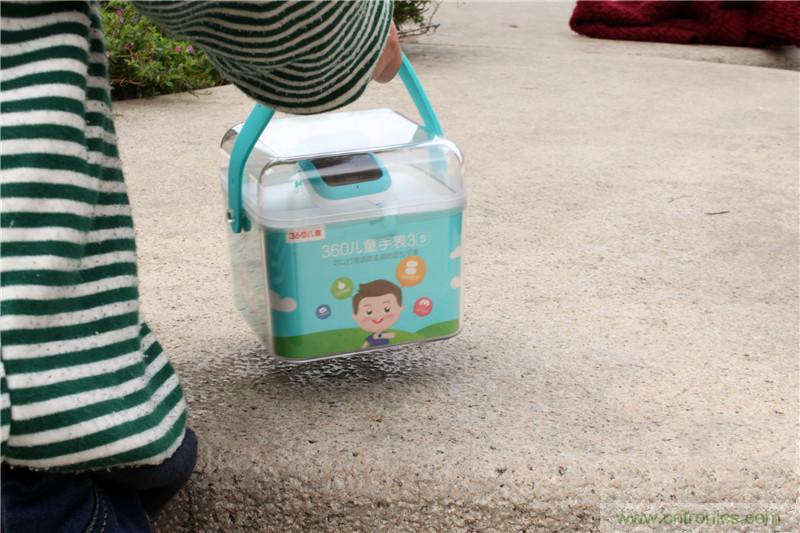 別讓《失孤》重演，360兒童手表幫你定住家中小頑童！