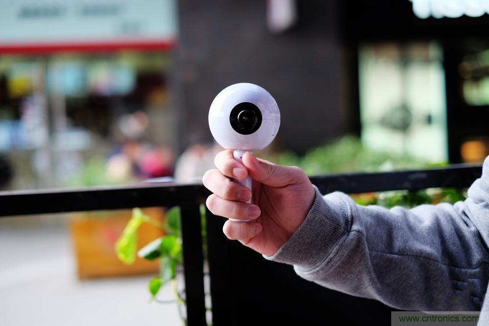 造型神似BB8，讓照片翻滾起來&mdash;&mdash;暴風(fēng)魔眼