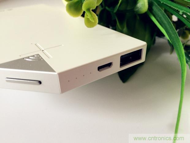 長(zhǎng)虹流云智能電源，集“充電”+“存儲(chǔ)”于一身