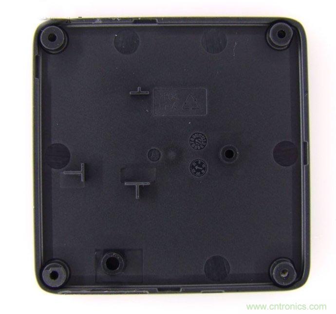 華為秘盒拆解:令人大跌眼鏡的WIFI+藍(lán)牙IC設(shè)計