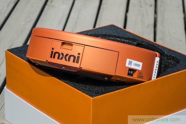 智能導航掃地機器人，以內(nèi)更靠譜！