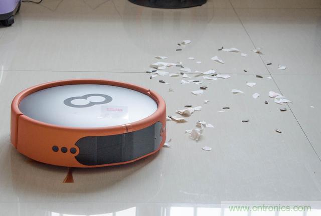 智能導航掃地機器人，以內(nèi)更靠譜！