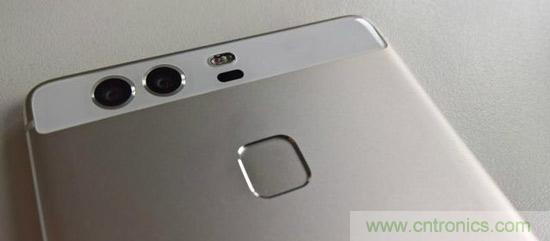 電容對(duì)超聲波，誰(shuí)能解決指紋識(shí)別傳感器三大尷尬點(diǎn)？