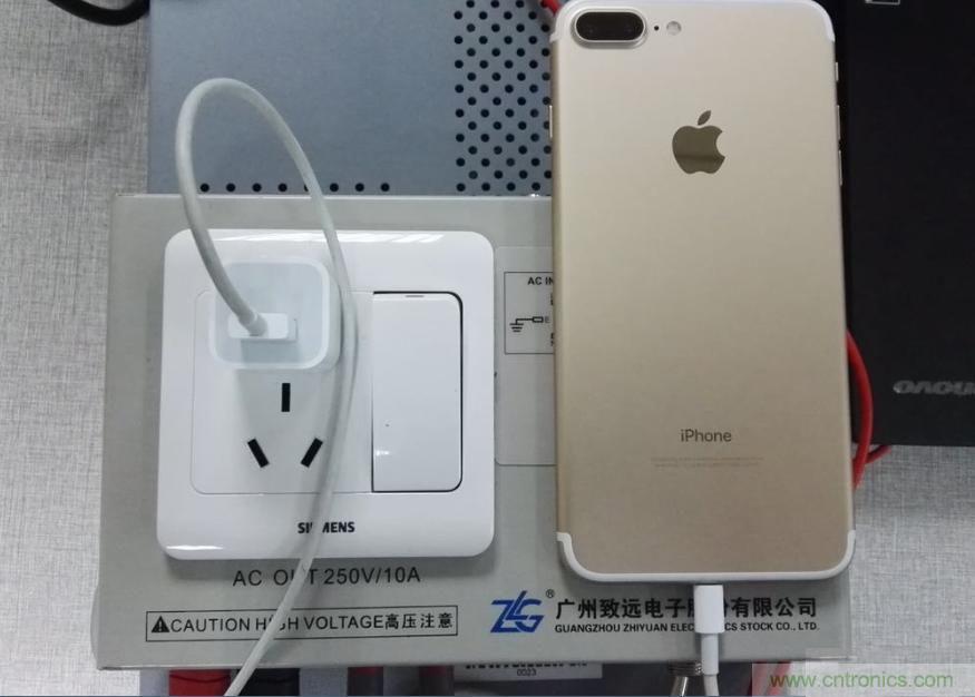 “瘋7”手機(jī)充電實測：為何沿用傳統(tǒng)充電模式？