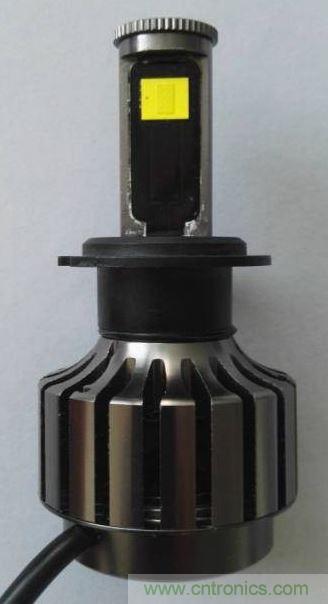 用深圳大道半導(dǎo)體制造的CSP-COBs 改裝圖四所示的用大功率LEDs 制造的汽車前大燈?！九臄z自改裝的外購產(chǎn)品】