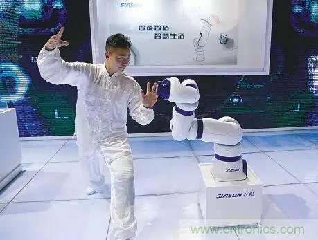 協(xié)作機器人伺服、傳感器核心器件大揭秘