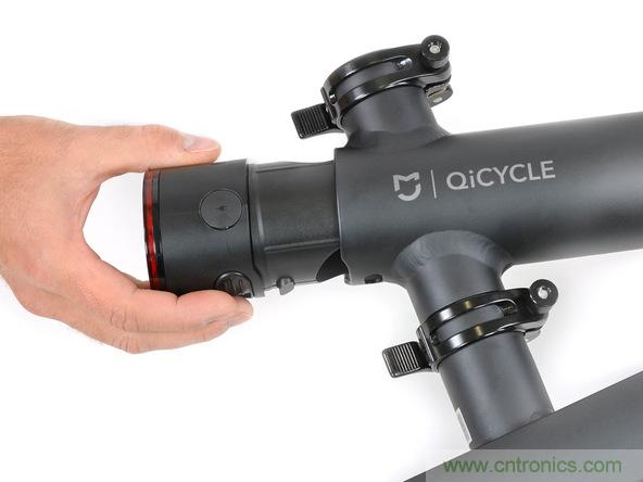 從電池到傳感器，完整拆解小米智能自行車