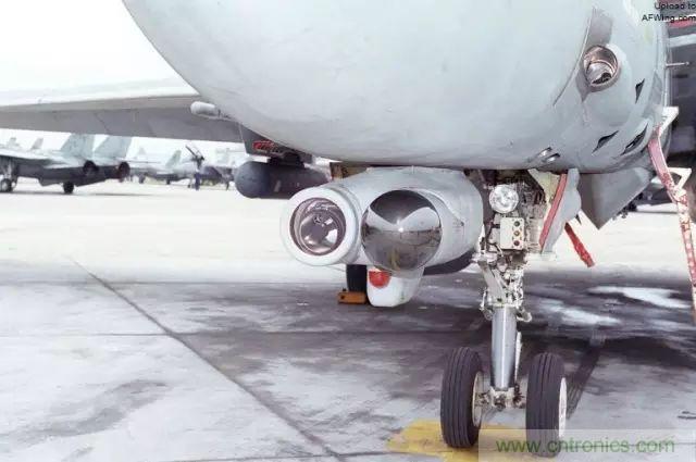 紅外傳感器工作原理、種類、特點(diǎn)以及應(yīng)用詳解