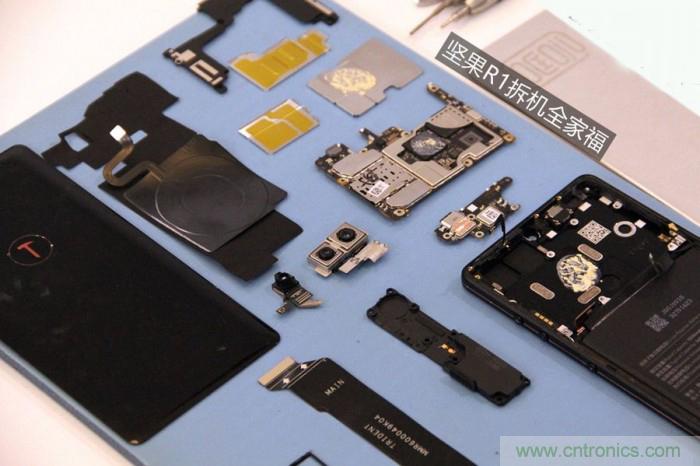 堅(jiān)果R1拆解：內(nèi)部設(shè)計(jì)究竟如何？