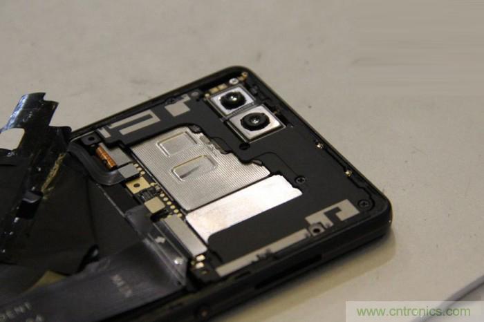 堅(jiān)果R1拆解：內(nèi)部設(shè)計(jì)究竟如何？