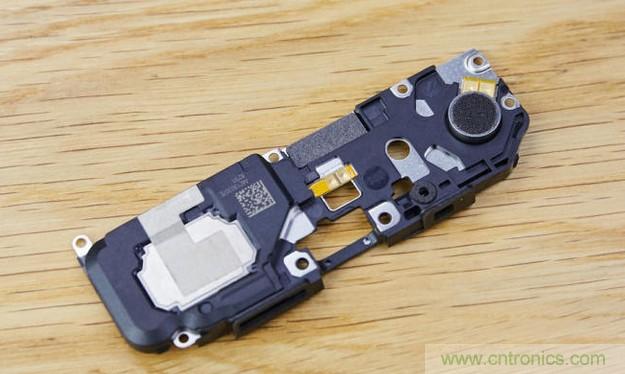 拆解黑鯊手機：多級直觸一體式液冷系統(tǒng)有什么門道？