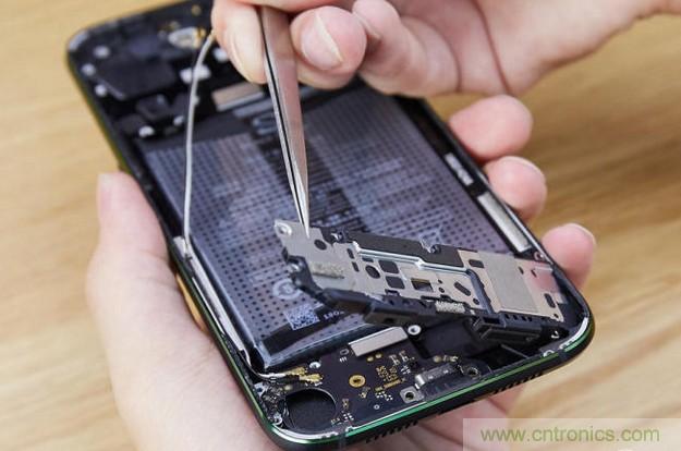 拆解黑鯊手機：多級直觸一體式液冷系統(tǒng)有什么門道？