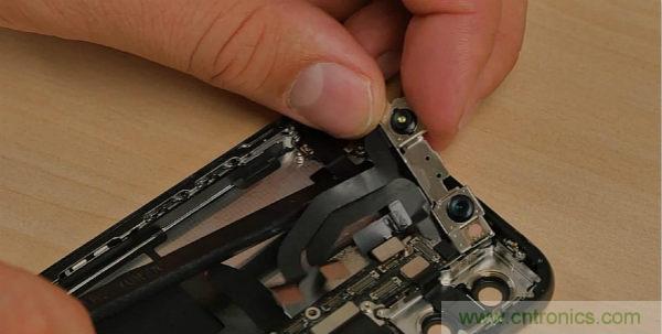 拆解iPhone XS:發(fā)現(xiàn)7納米工藝的奧秘