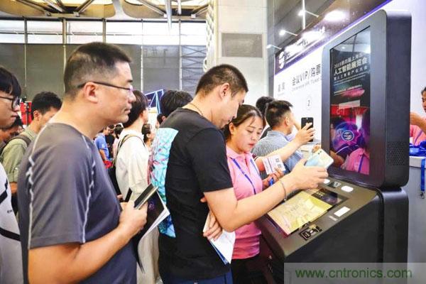 明年再見！“WAIE 2019第四屆上海國際人工智能展覽會暨人工智能產(chǎn)業(yè)大會”完美落幕！