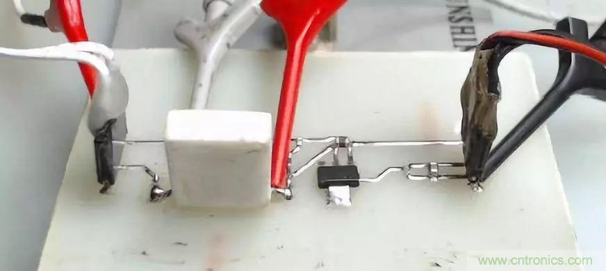 不錯的學(xué)習(xí)貼，低壓差降壓穩(wěn)壓電路設(shè)計