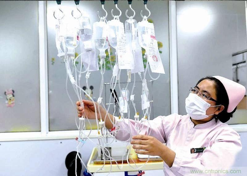 醫(yī)護(hù)輸液系統(tǒng)升級，注射泵無線化如何實(shí)現(xiàn)？