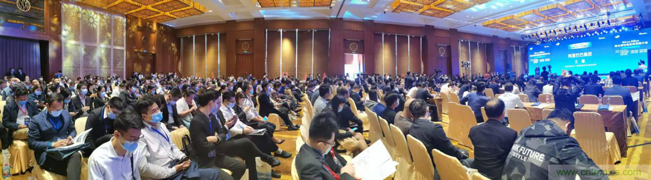 2020年松山湖功能區(qū)投資推介會(huì)成功舉辦，攬資350億發(fā)力新經(jīng)濟(jì)新產(chǎn)業(yè)