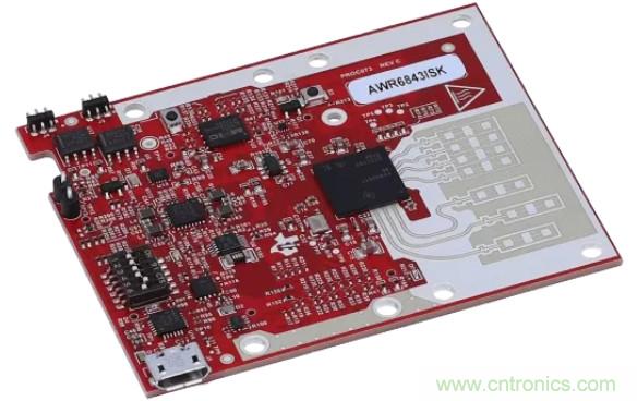 封裝集成天線技術(shù) - 簡化汽車座艙內(nèi)雷達(dá)傳感器設(shè)計！