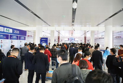 碼”?。∥逶隆靶尽睓C不容錯過！