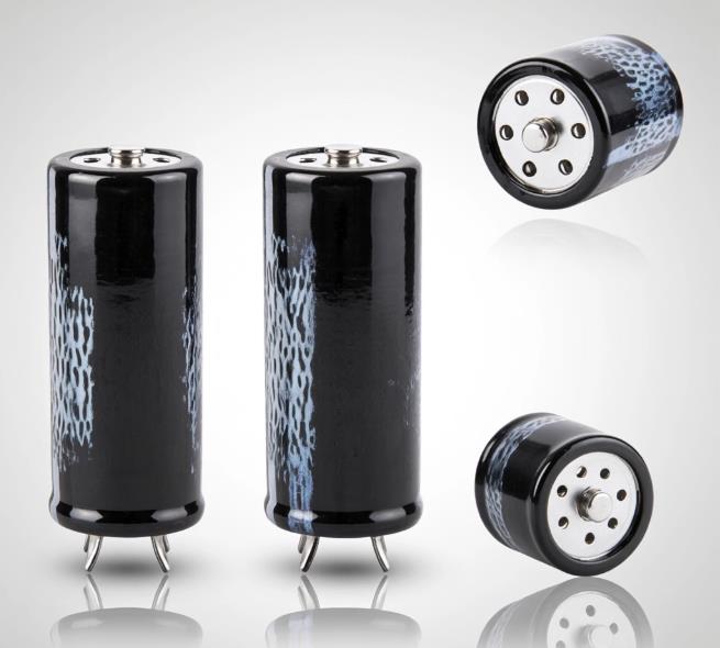 電解電容技術(shù)全景解析:從核心原理到國(guó)產(chǎn)替代戰(zhàn)略 電解電容技術(shù)全景解析:從核心原理到國(guó)產(chǎn)替代戰(zhàn)略