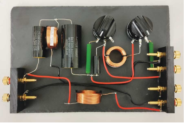 DSP入局：模擬與數(shù)字音頻分頻器設計的大比拼！
